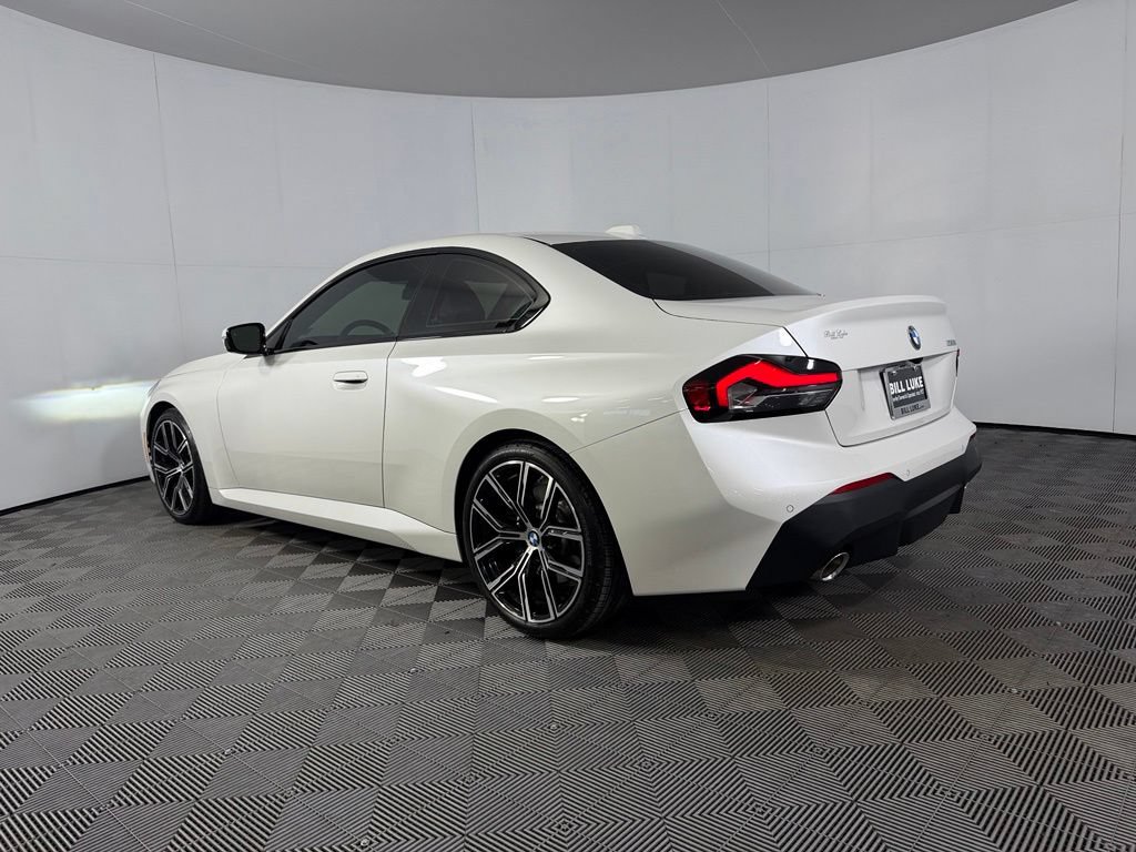 Used 2024 BMW 230i Coupe w/ Convenience Package RWD image 8