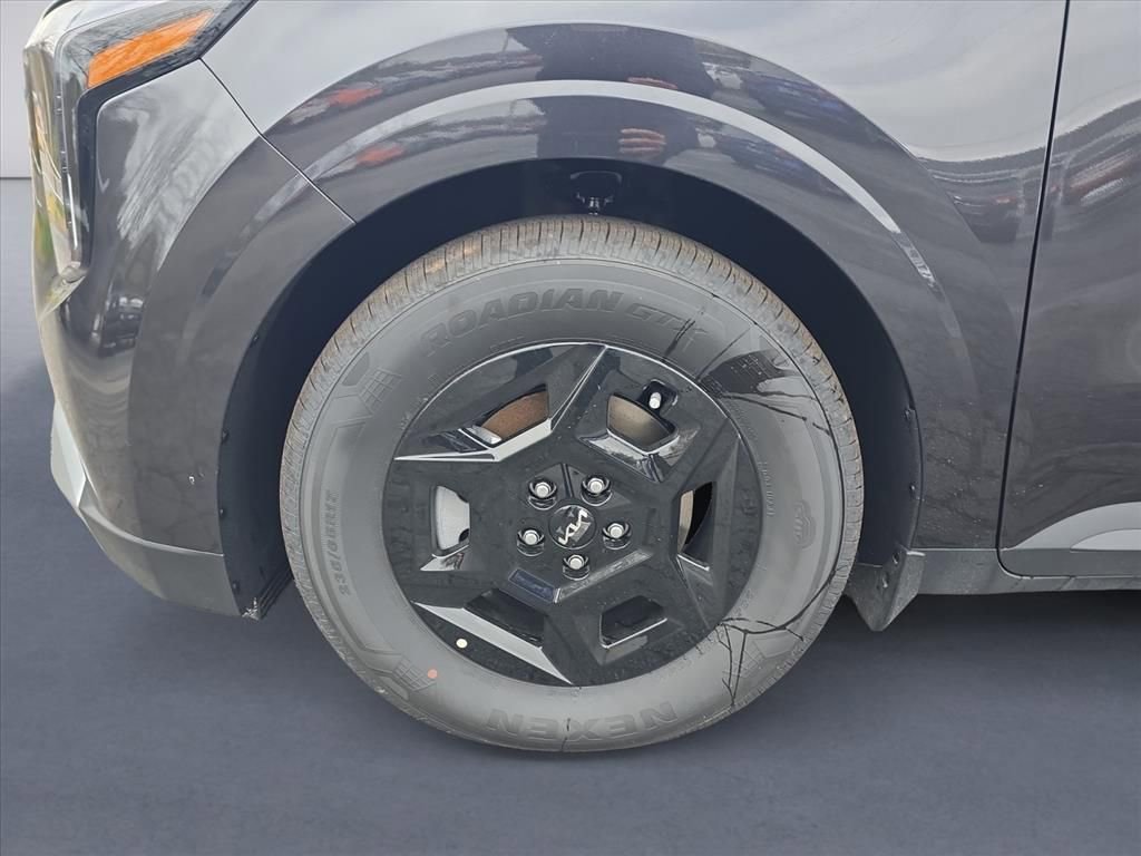 New 2026 Kia Carnival LX image 9