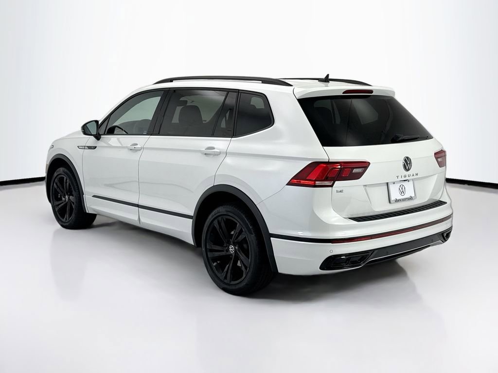 Used 2023 Volkswagen Tiguan SE R-Line FWD image 7