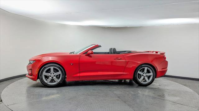 Used 2020 Chevrolet Camaro LT image 3