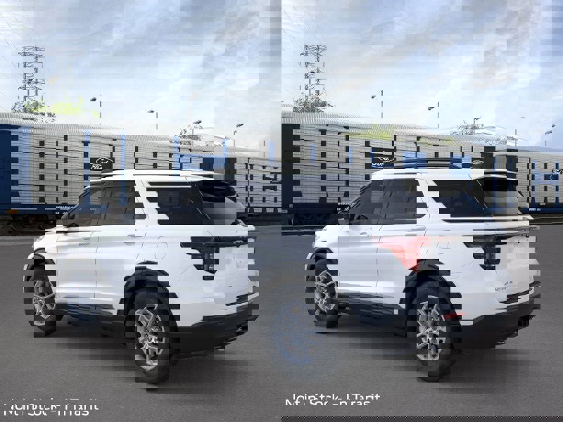 New 2026 Ford Explorer Active image 4