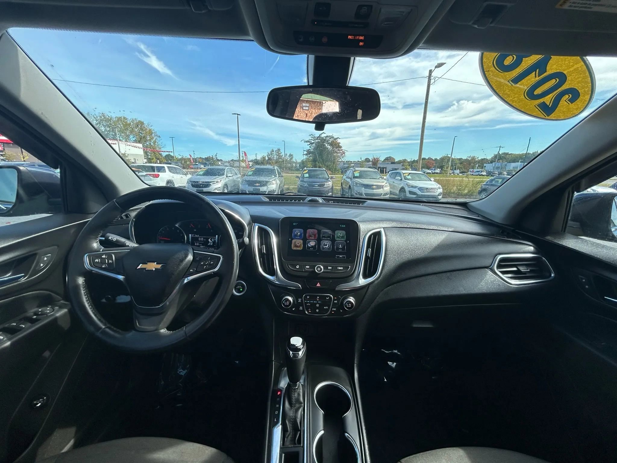 Used 2018 Chevrolet Equinox LT w/ Sun & Infotainment Package image 11