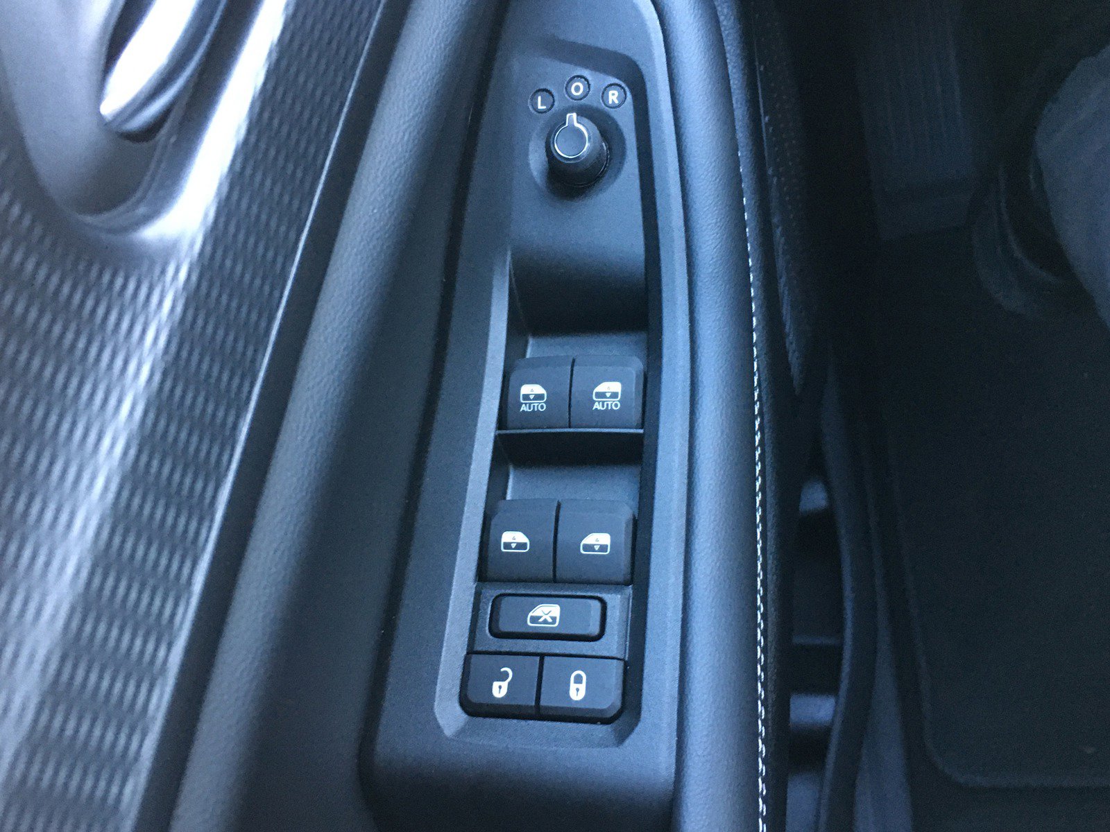 New 2025 Jeep Grand Cherokee L Altitude image 26