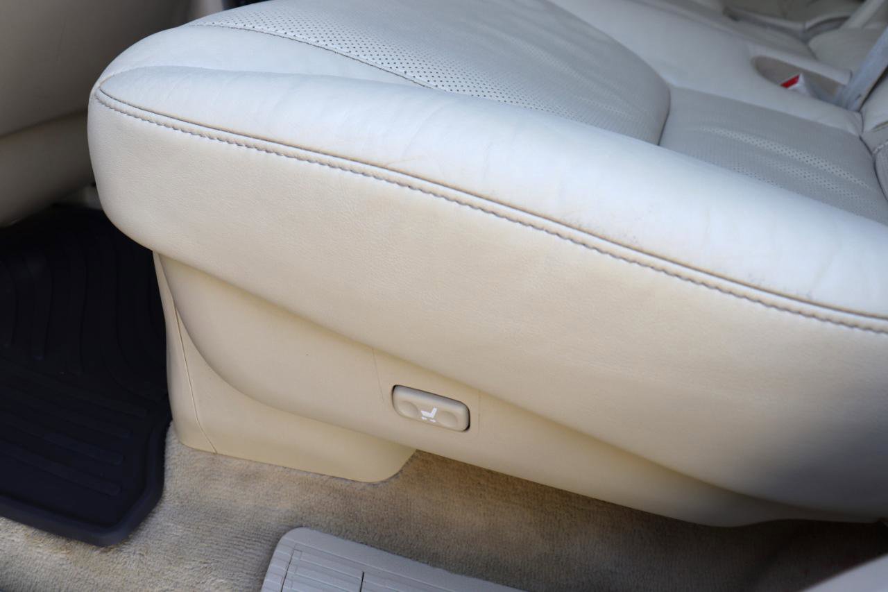 Used 2014 Lexus LX 570 4WD image 55
