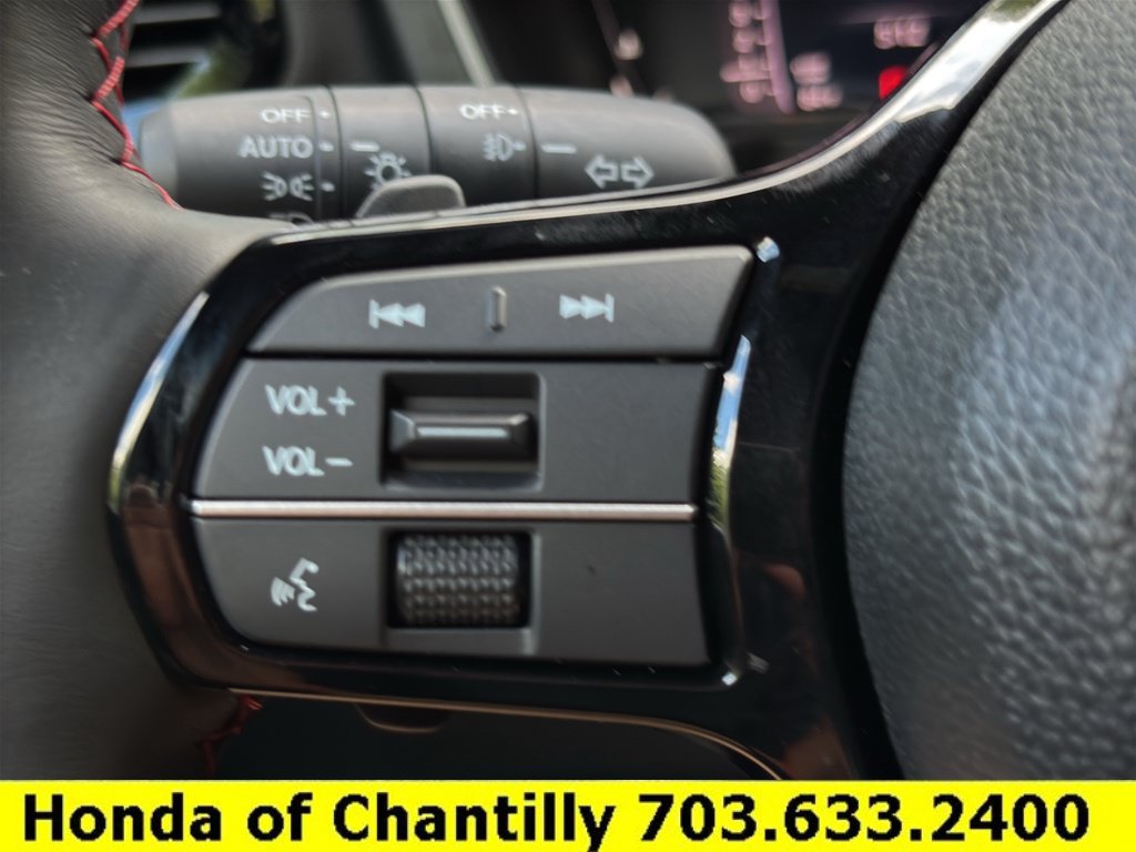 Certified 2026 Honda Pilot Black Edition image 11