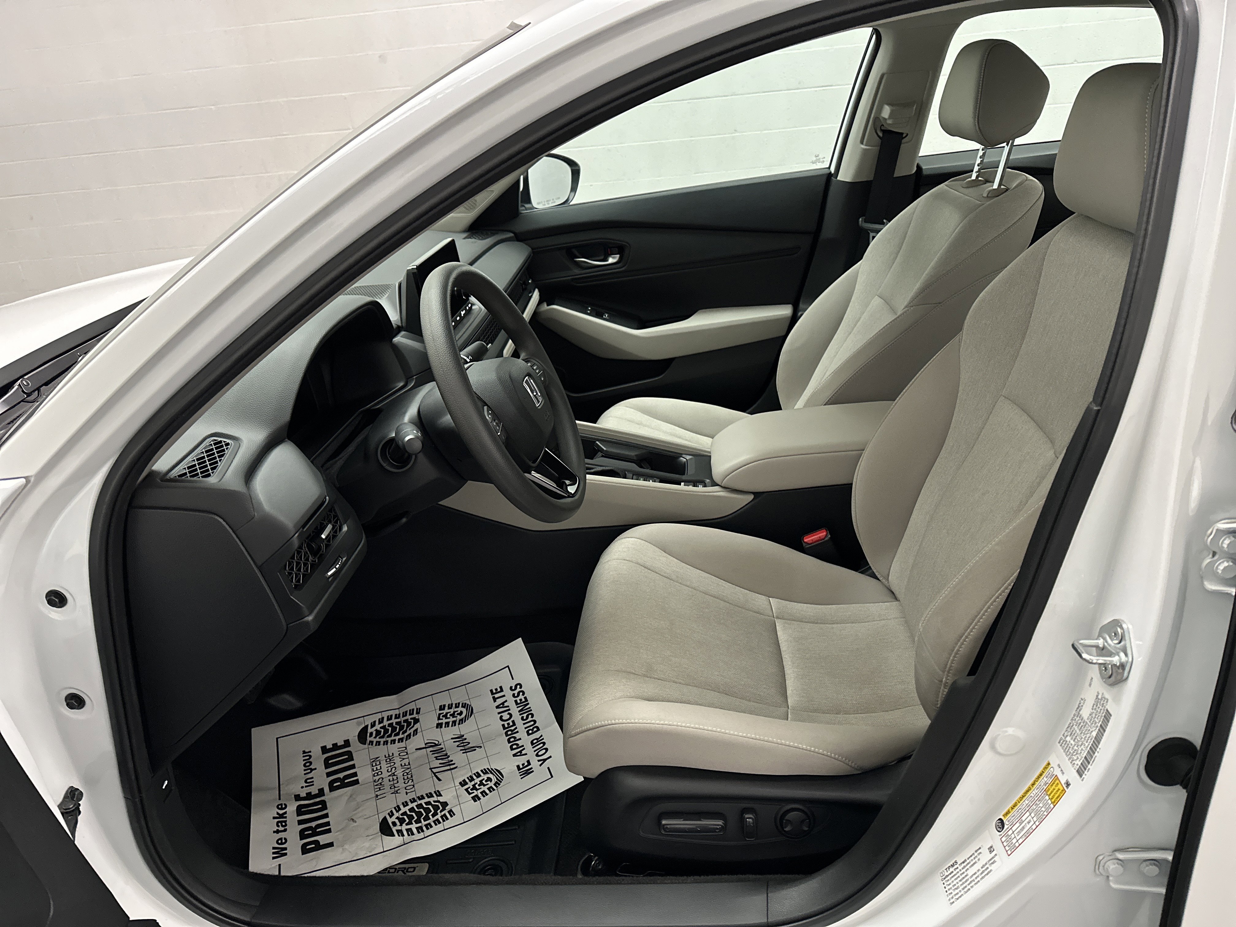Used 2024 Honda Accord EX image 15