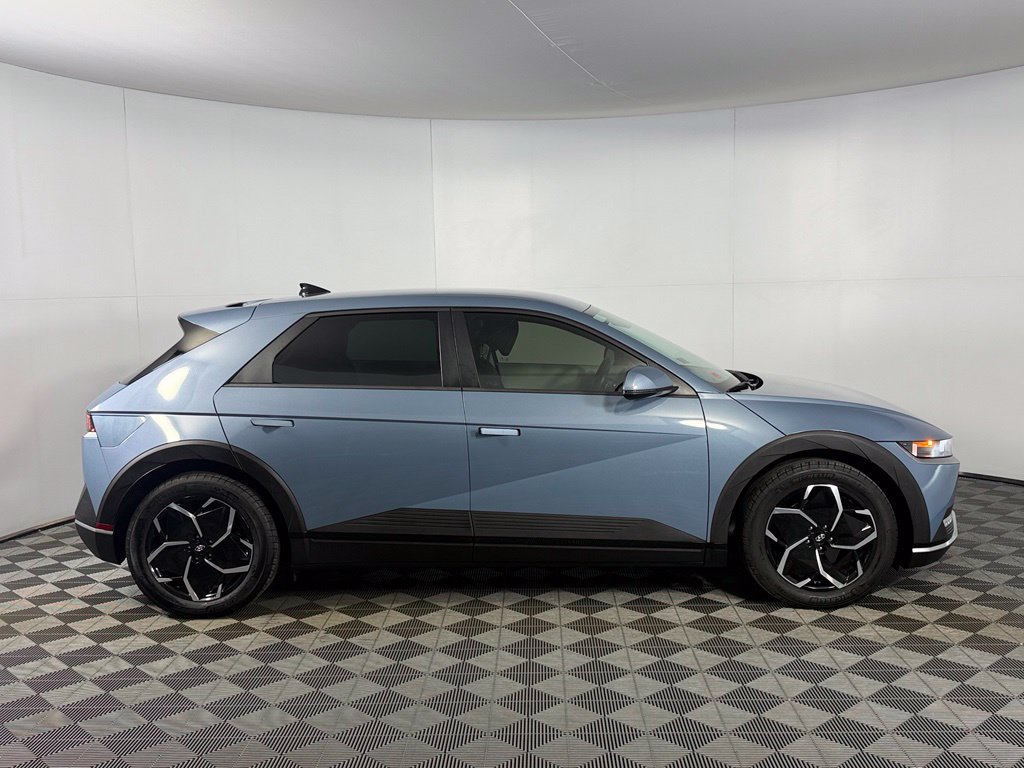 Used 2024 Hyundai Ioniq 5 SEL RWD image 5