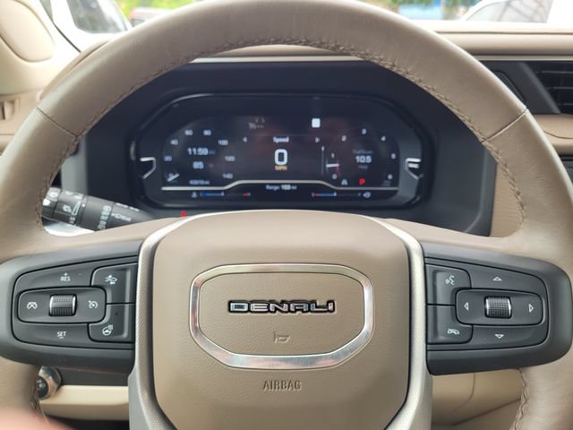 Used 2022 GMC Yukon Denali RWD image 20