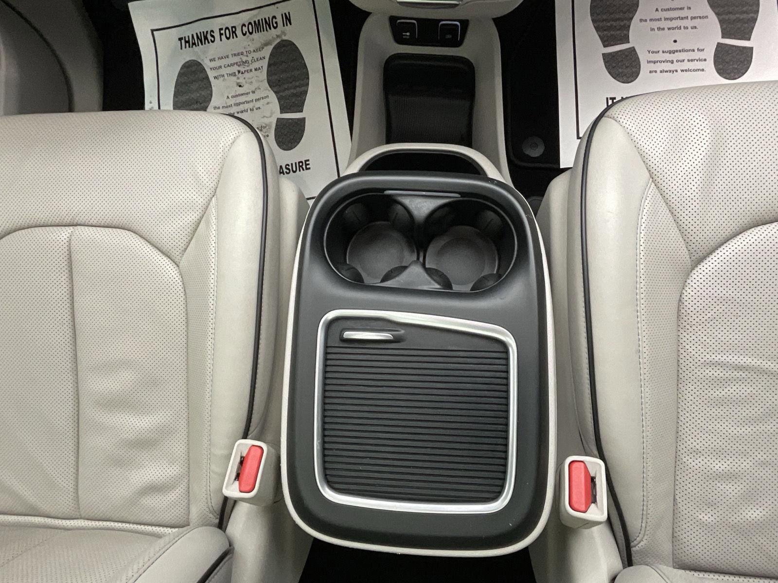 Used 2018 Chrysler Pacifica Limited w/ Advanced Safetytec Group image 11