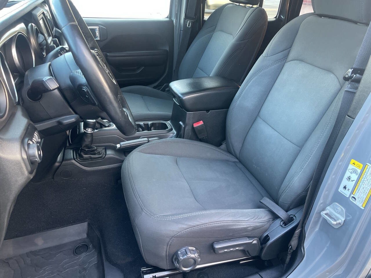 Used 2018 Jeep Wrangler Unlimited Sport S image 16