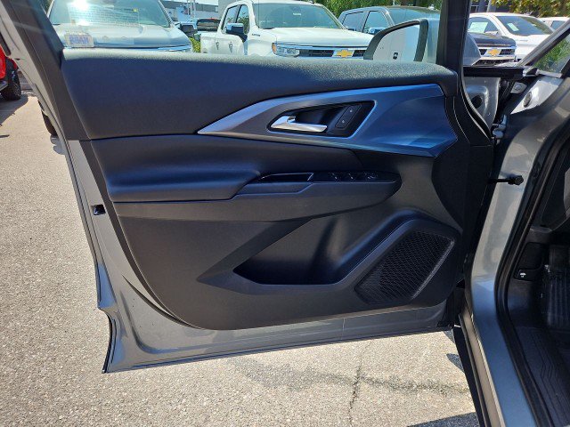 Used 2024 Chevrolet Equinox EV LT w/ LPO, Active Package FWD image 21