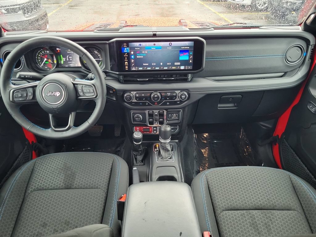 Certified 2025 Jeep Wrangler Unlimited Rubicon 4xe w/ Convenience Group AWD/4WD image 13