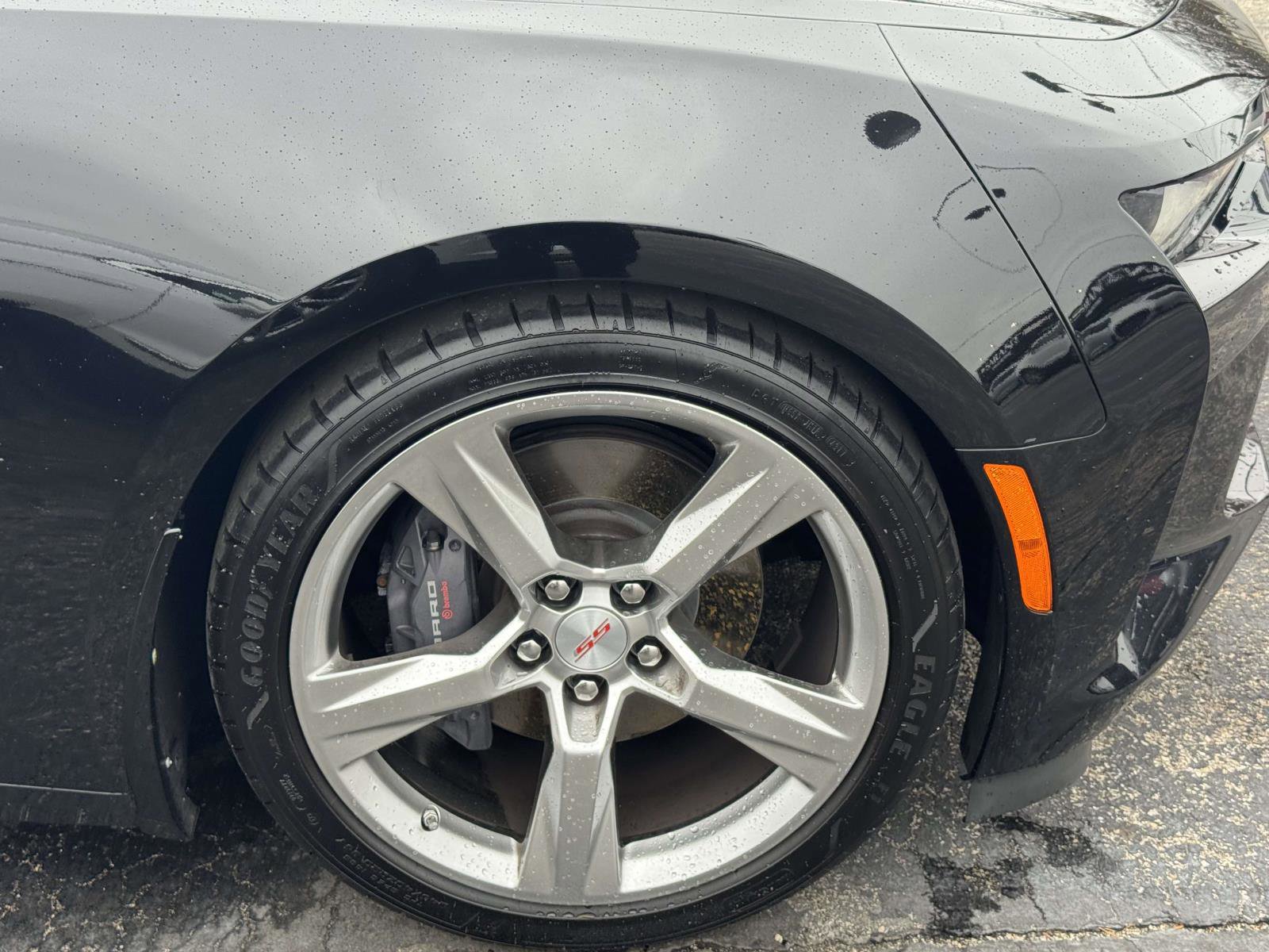 Used 2018 Chevrolet Camaro SS image 6