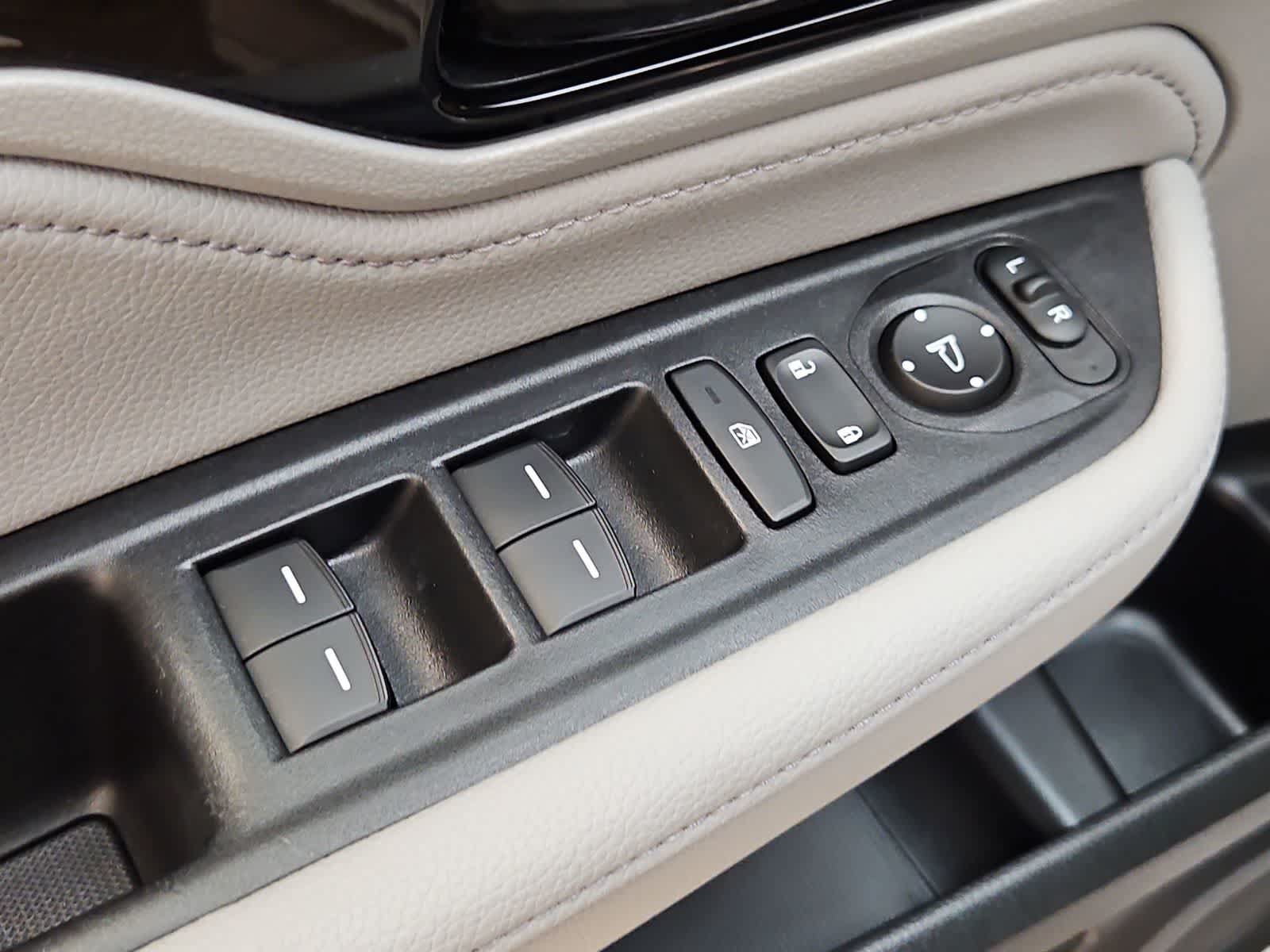 Certified 2023 Honda Odyssey Touring image 18