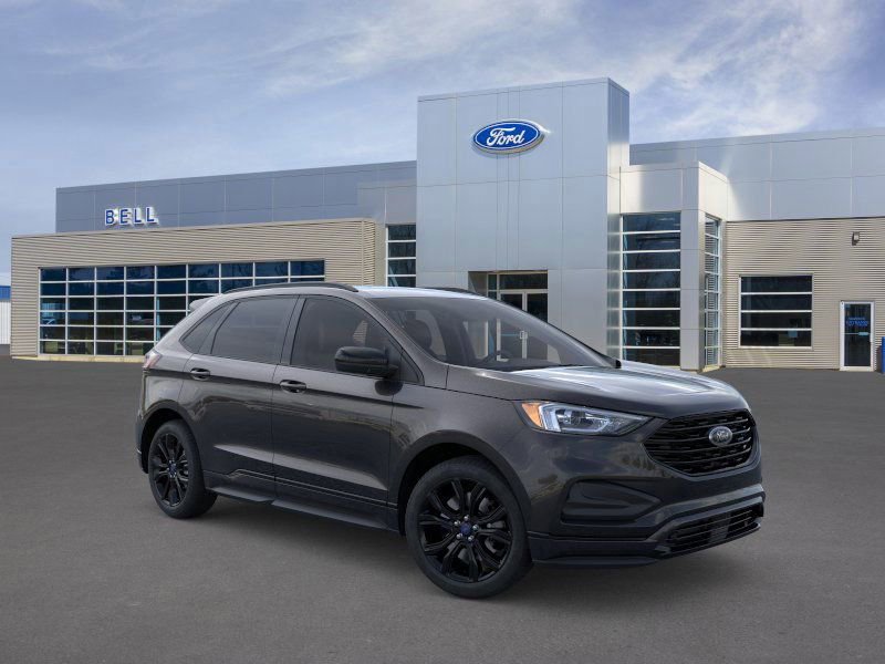 Used 2024 Ford Edge SE w/ Black Appearance Package image 7