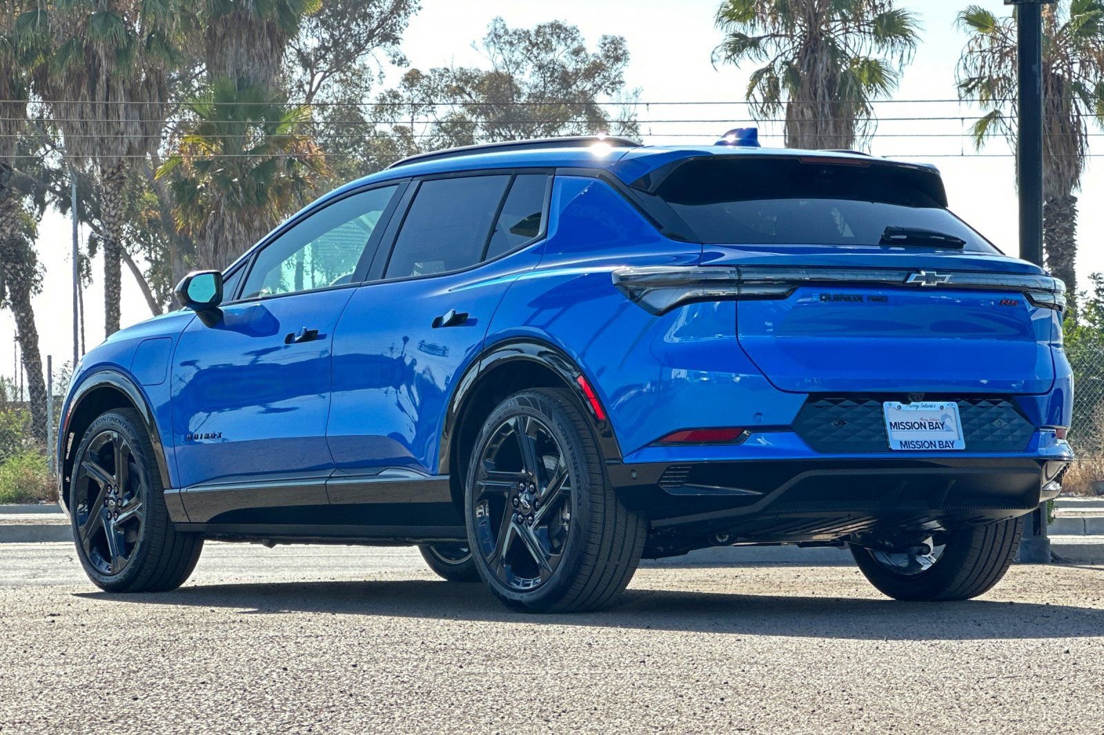 New 2025 Chevrolet Equinox EV RS w/ Active Safety Package 3 AWD/4WD image 6