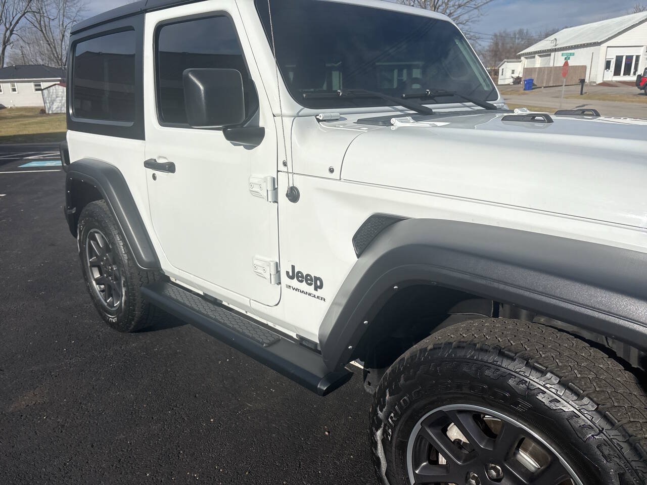 Used 2023 Jeep Wrangler Sport AWD/4WD image 7
