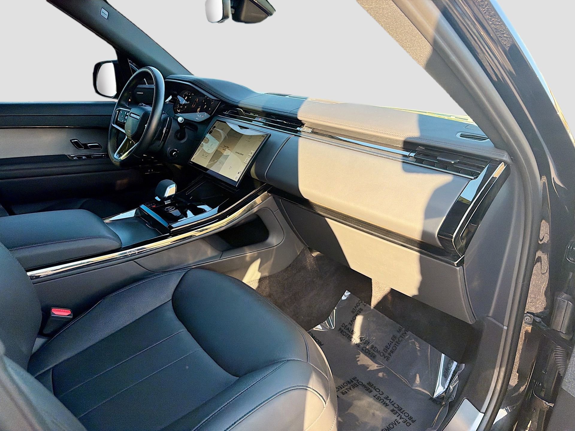 Used 2024 Land Rover Range Rover Sport SE image 16