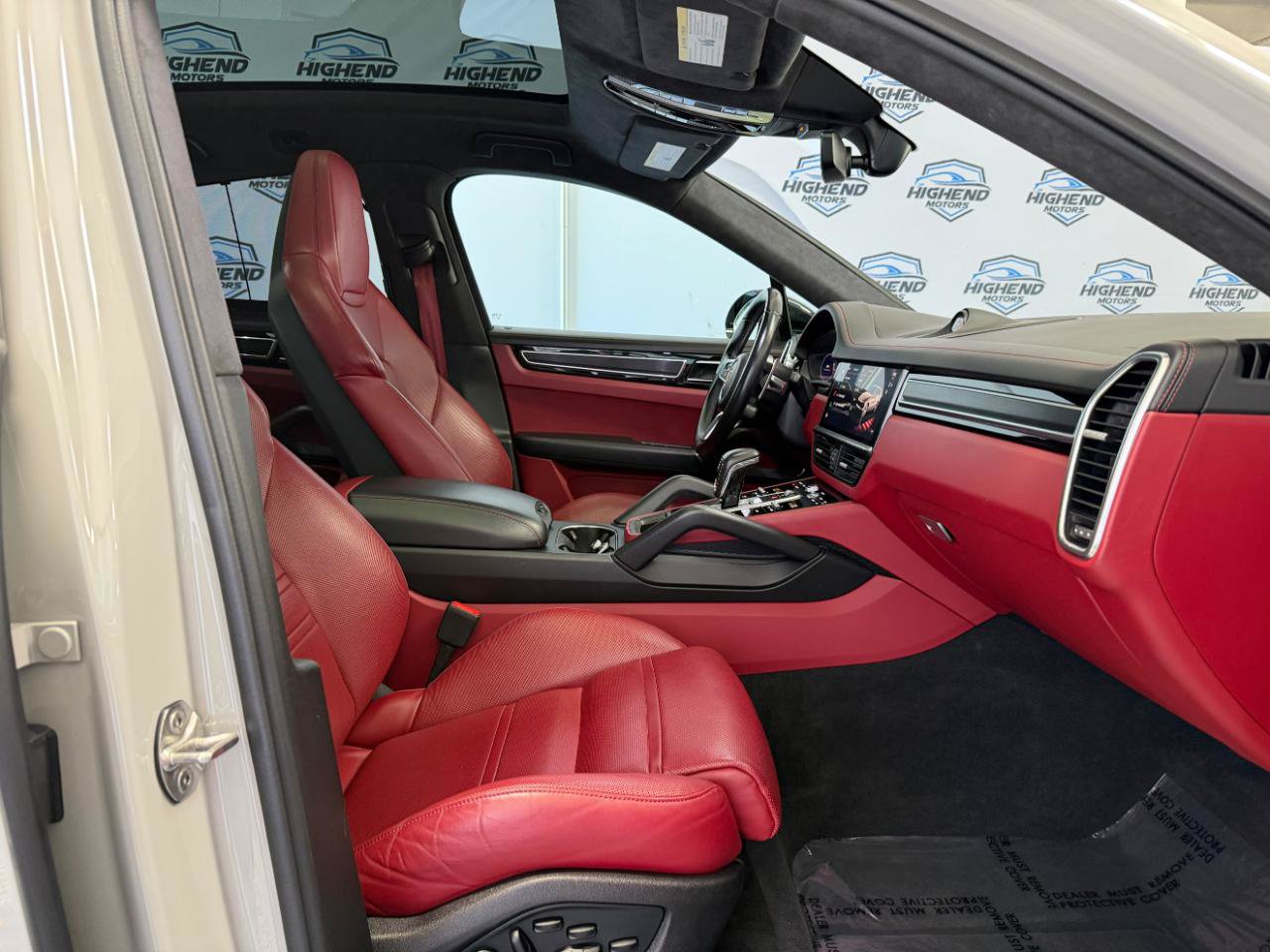 Used 2022 Porsche Cayenne GTS AWD/4WD image 26