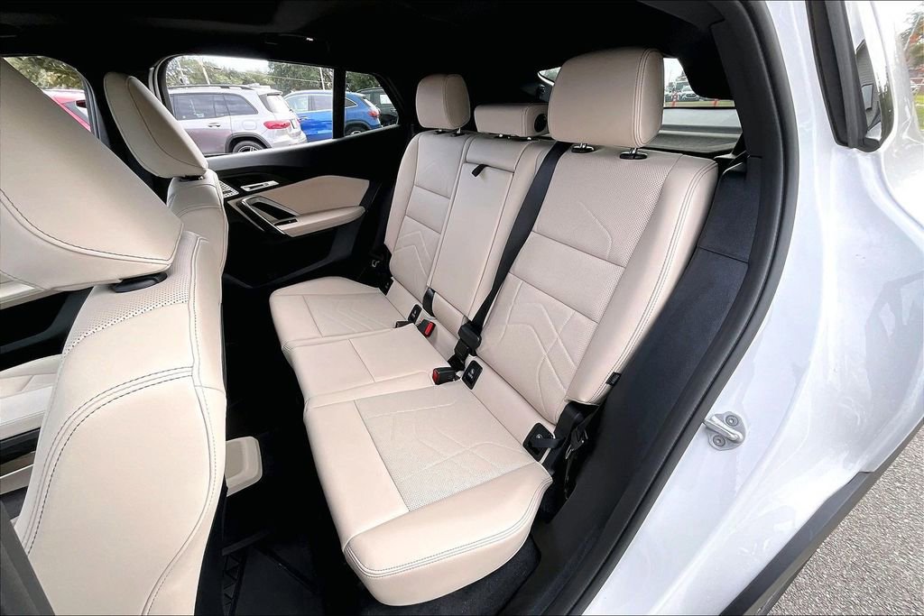 New 2025 BMW X2 xDrive28i w/ Premium Package image 23