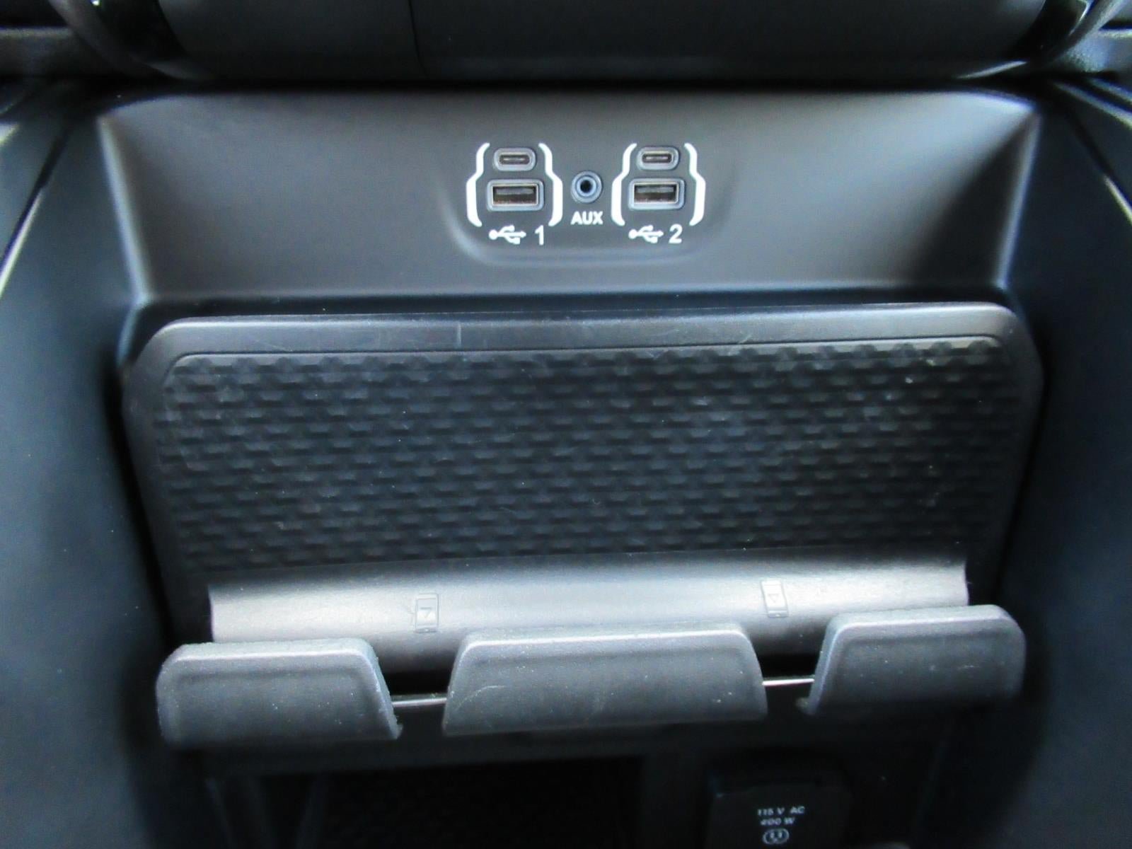 Used 2022 RAM 2500 Laramie w/ Night Edition AWD/4WD image 27