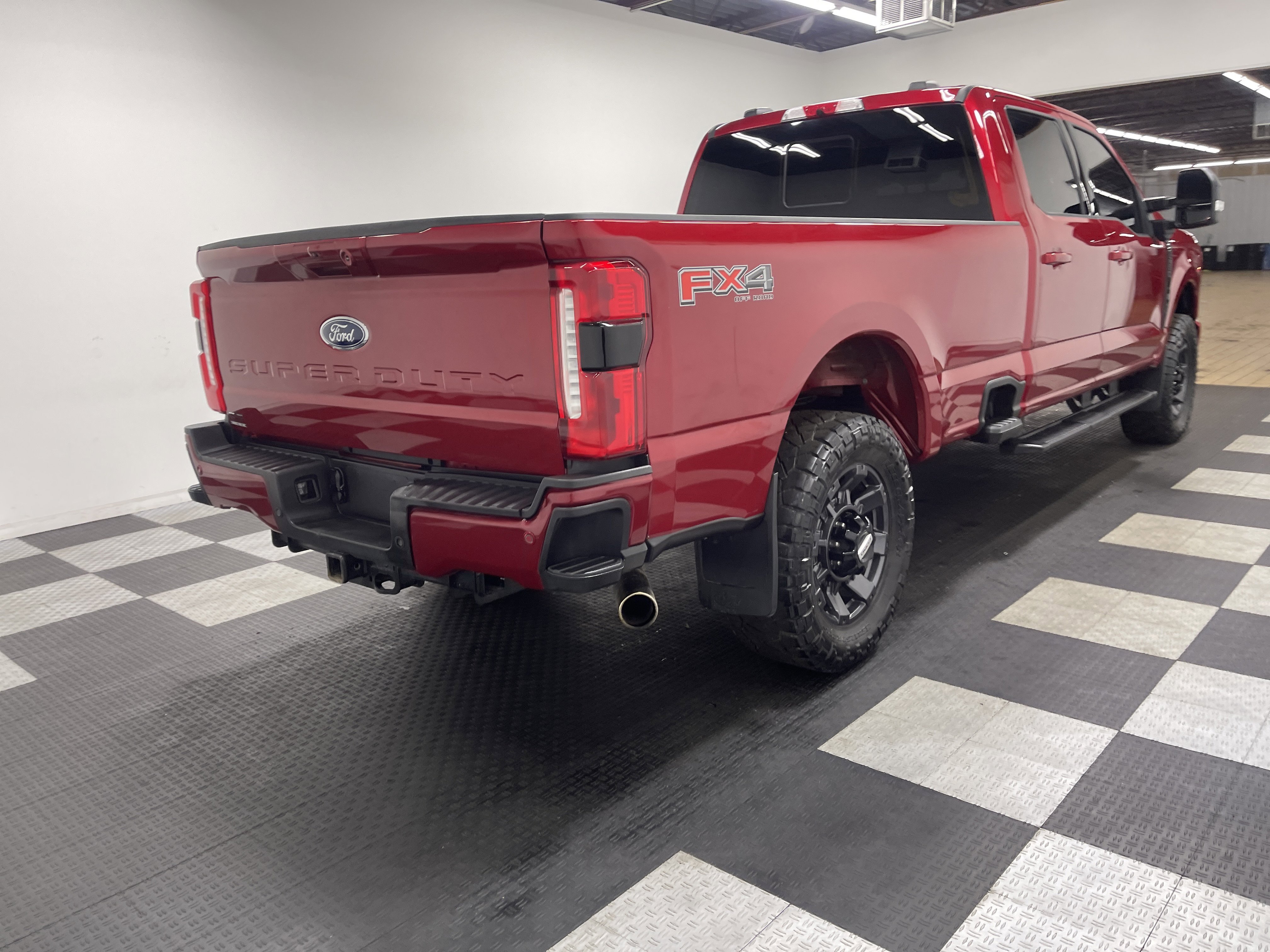 Used 2024 Ford F250 Lariat w/ Sport Appearance Package image 5