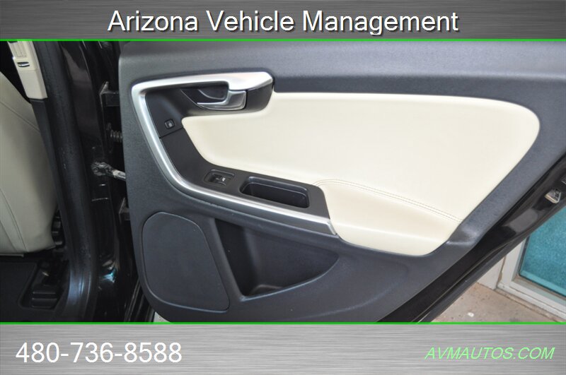 Used 2017 Volvo S60 T5 Dynamic FWD image 24