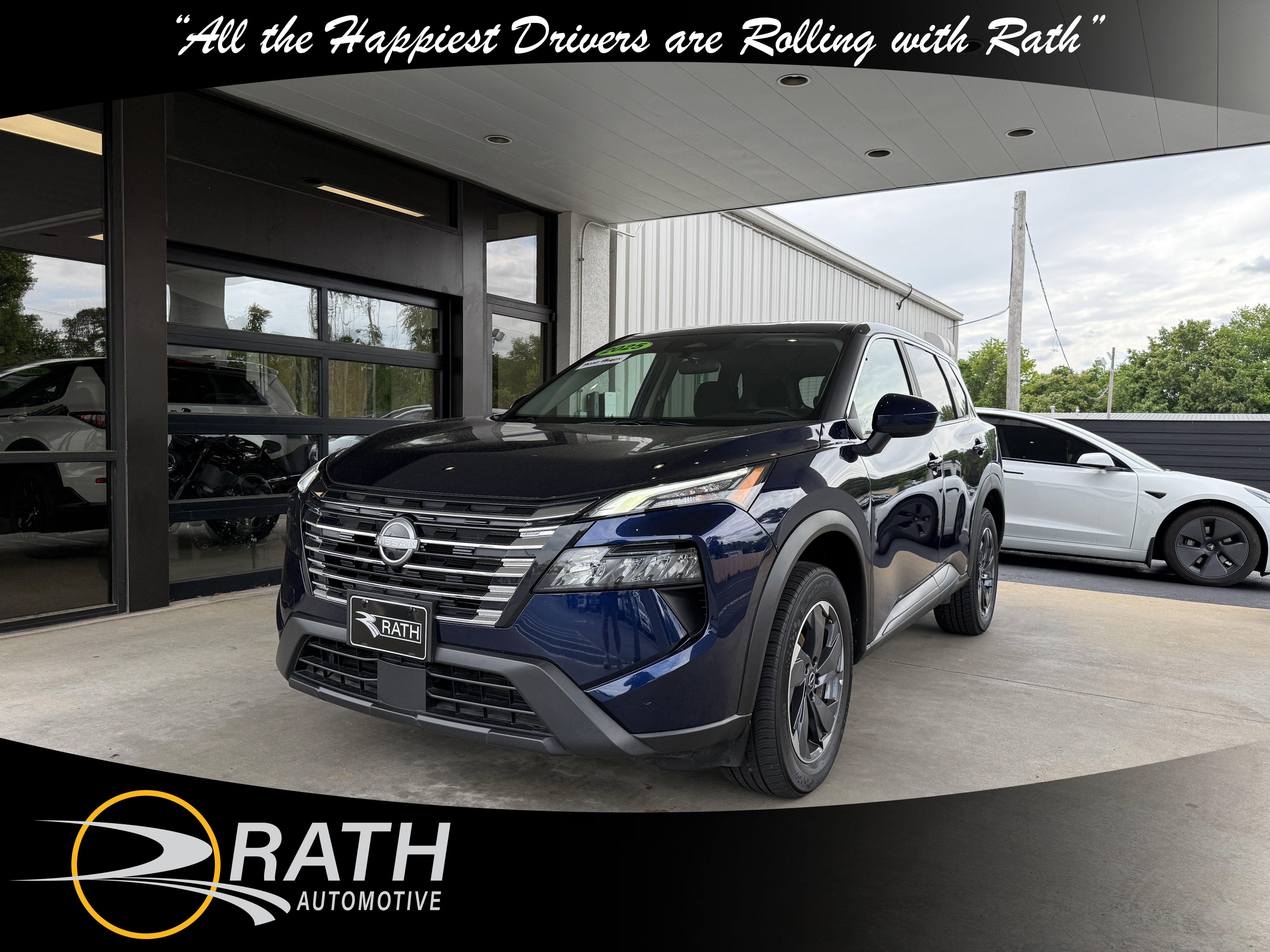 Used 2025 Nissan Rogue SV FWD image 4