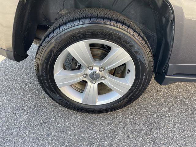 Certified 2016 Jeep Compass Latitude AWD/4WD image 12