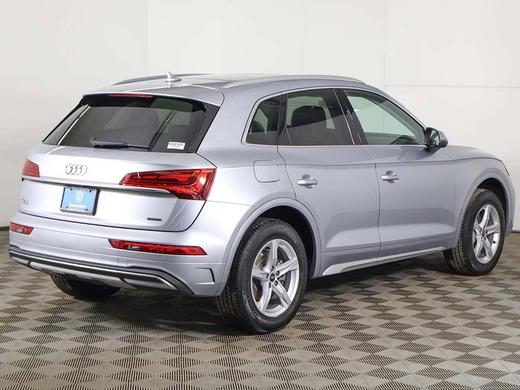 Used 2023 Audi Q5 2.0T Premium w/ Convenience Package image 10