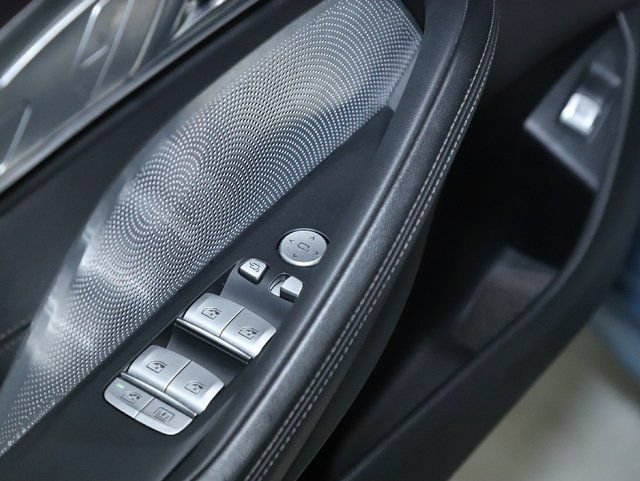 Used 2020 BMW M850i Gran Coupe xDrive w/ M Carbon Exterior Package AWD/4WD image 31