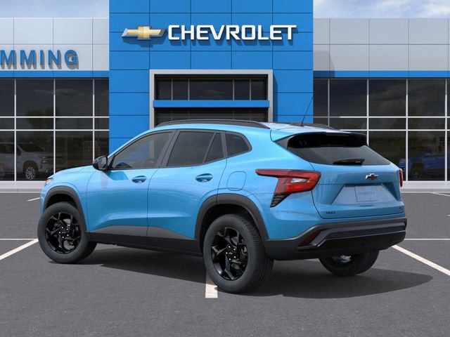 New 2026 Chevrolet Trax LT w/ Midnight Edition FWD image 3