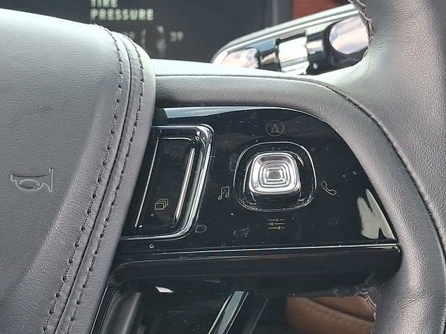 Used 2024 Lincoln Aviator Reserve w/ Elements Package Plus AWD/4WD image 24