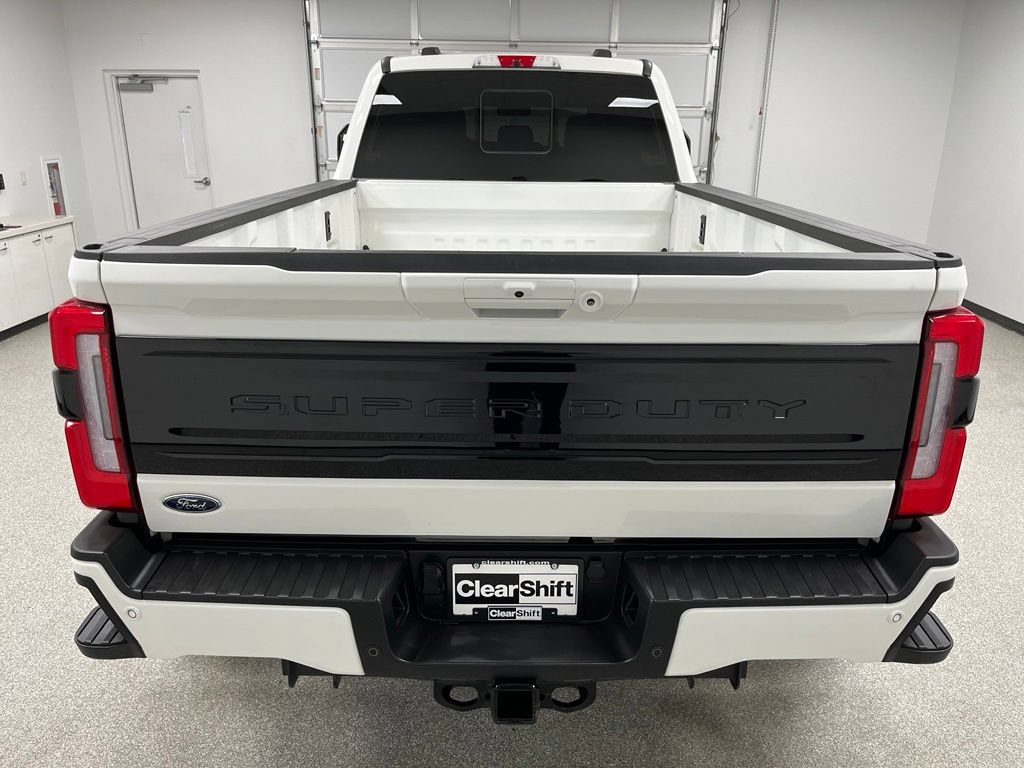 Used 2026 Ford F450 Platinum w/ FX4 Off-Road Package AWD/4WD image 9
