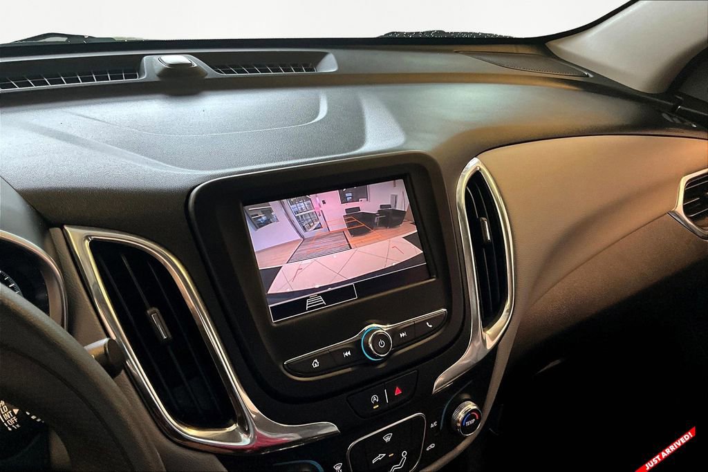 Used 2022 Chevrolet Equinox LS image 11