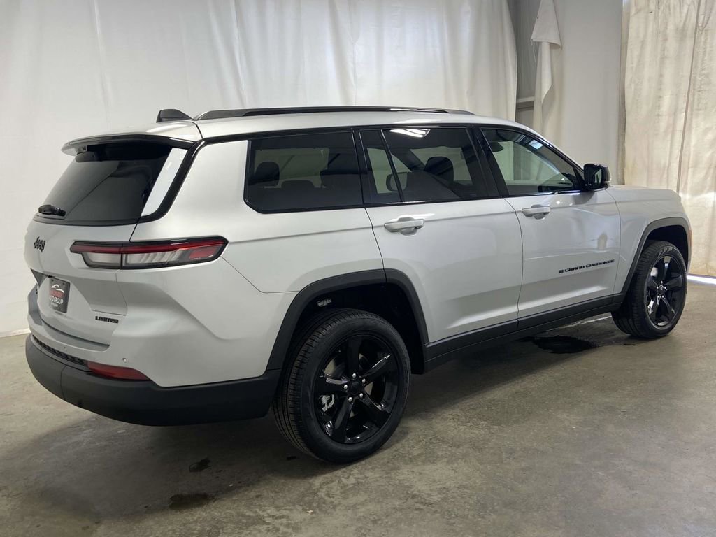 New 2025 Jeep Grand Cherokee L Limited w/ Luxury Tech Group II image 3