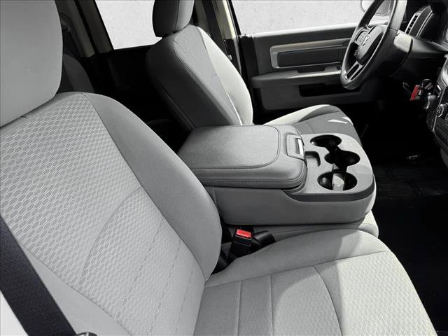 Used 2019 RAM 1500 Classic SLT AWD/4WD image 19