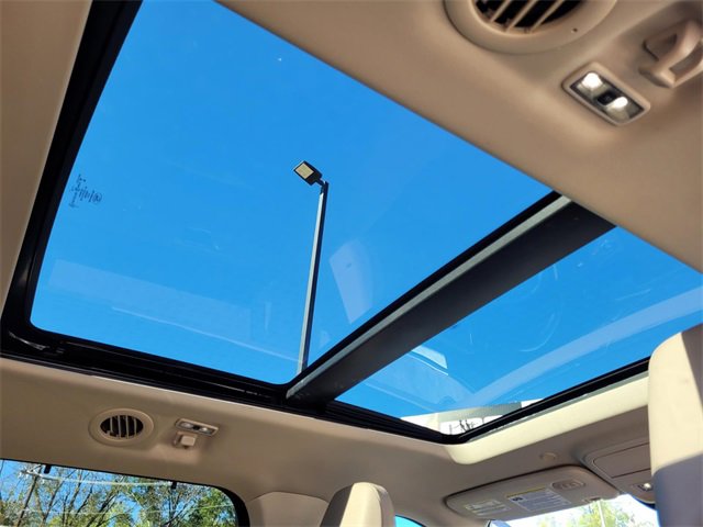 Used 2021 Ford Explorer Limited w/ Equipment Group 301A image 14