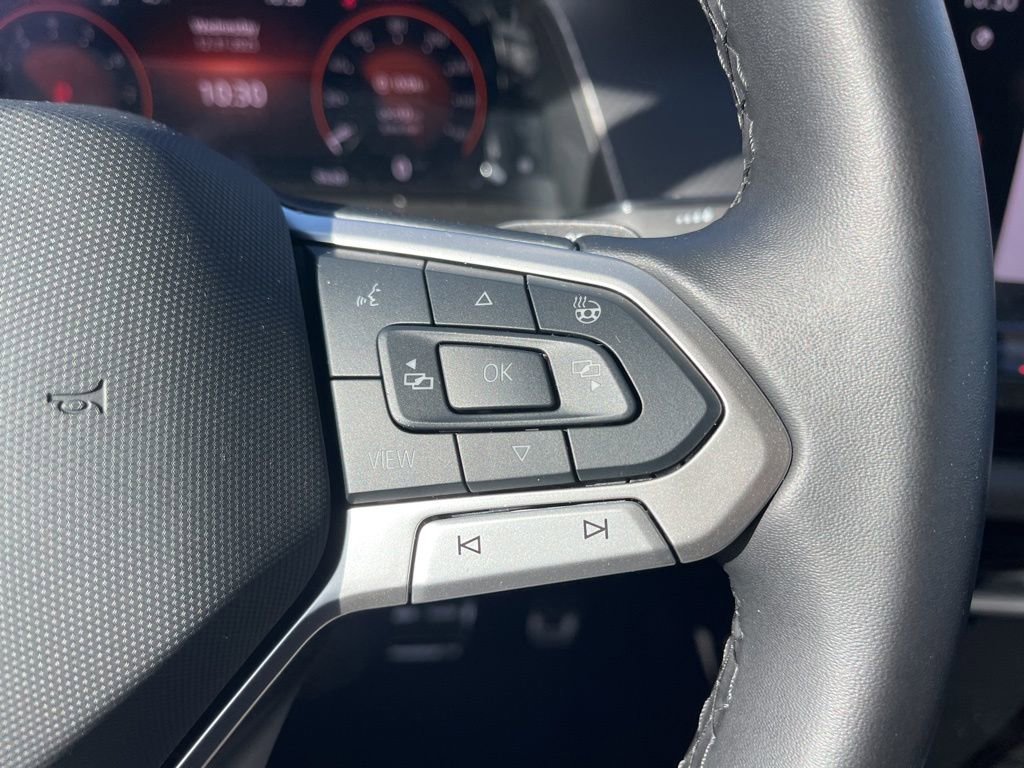 Used 2025 Volkswagen Atlas Peak Edition SE image 17