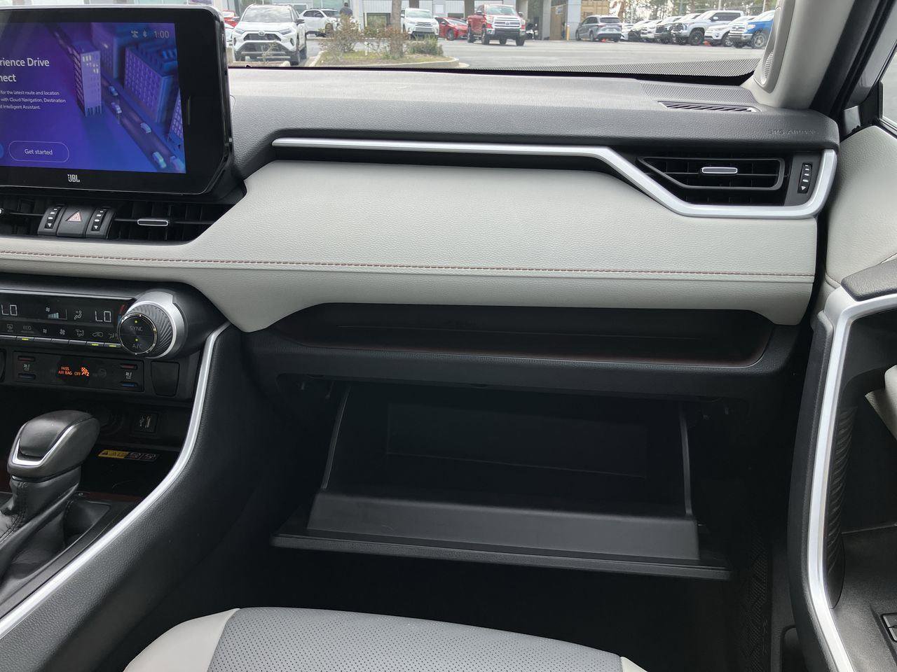 Used 2024 Toyota RAV4 Limited image 18