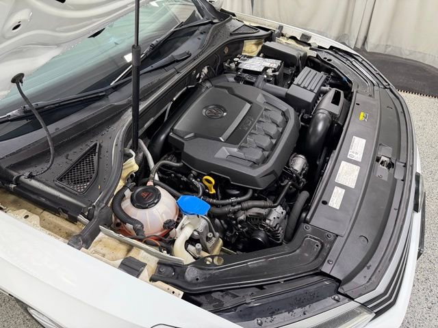 Used 2018 Volkswagen Passat 2.0T SE FWD image 25