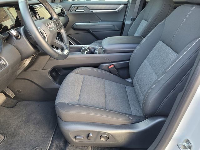 Used 2025 GMC Acadia Elevation image 17