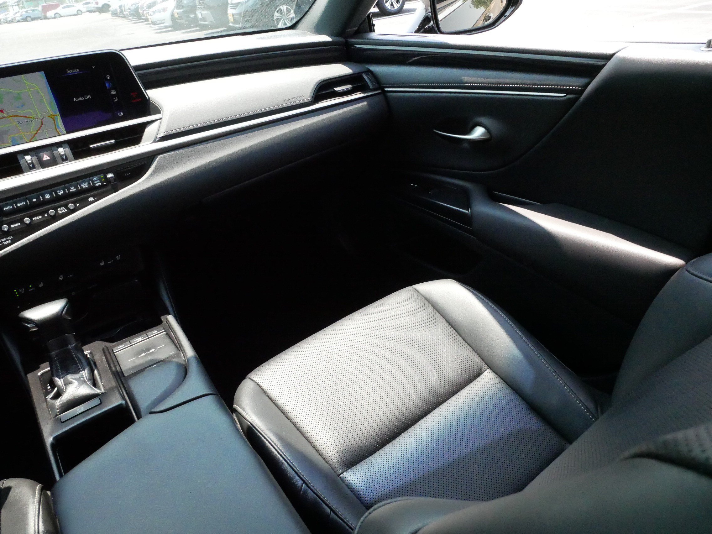 Used 2020 Lexus ES 350 w/ Premium Package FWD image 11