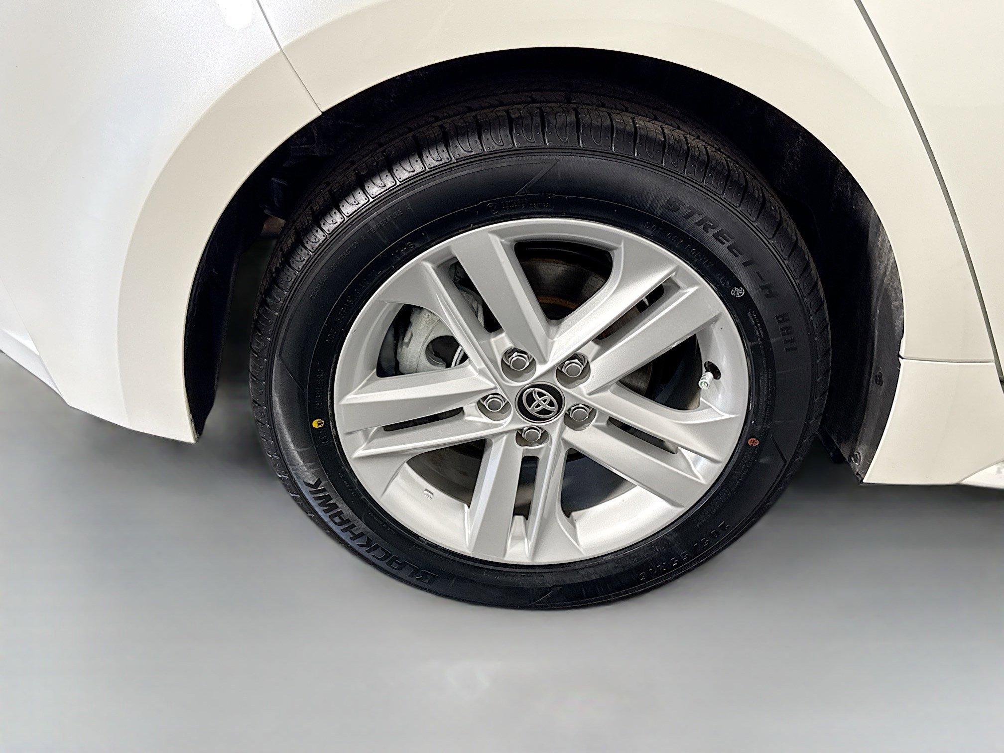 Used 2019 Toyota Corolla SE image 33