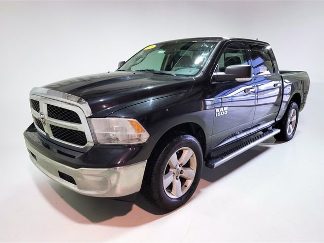 Used 2018 RAM 1500 Classic SLT w/ Luxury Group image 11