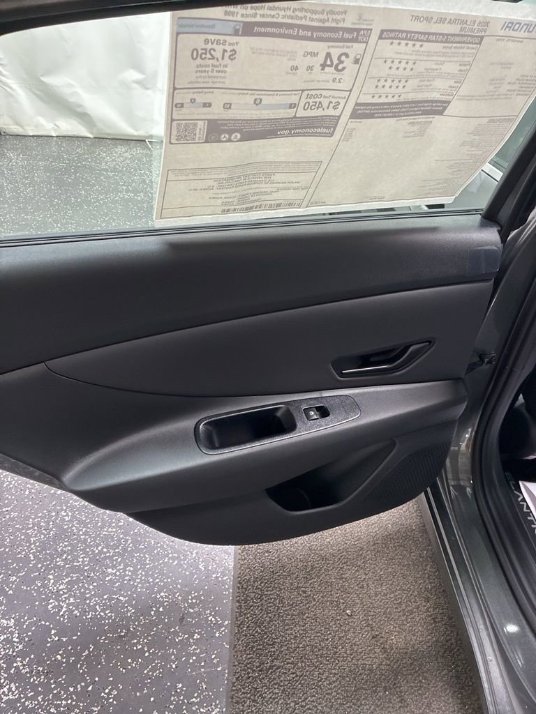 New 2026 Hyundai Elantra SEL Sport Premium FWD image 24