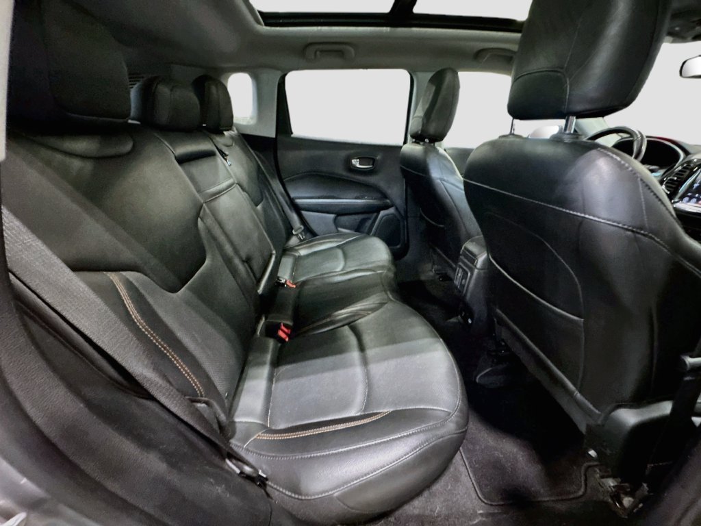 Used 2020 Jeep Compass Limited w/ Luxury Seat Group AWD/4WD image 28