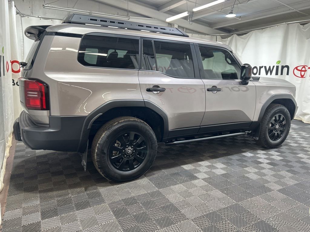 Used 2024 Toyota Land Cruiser image 10