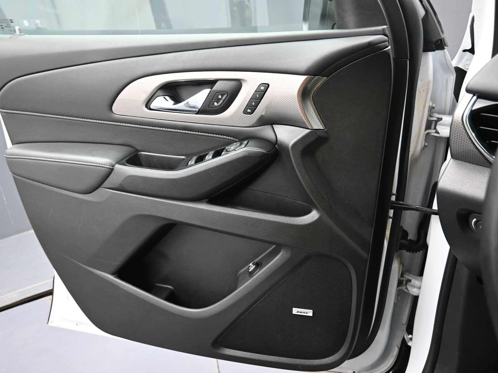 Used 2024 Chevrolet Traverse Premier w/ Redline Edition image 11