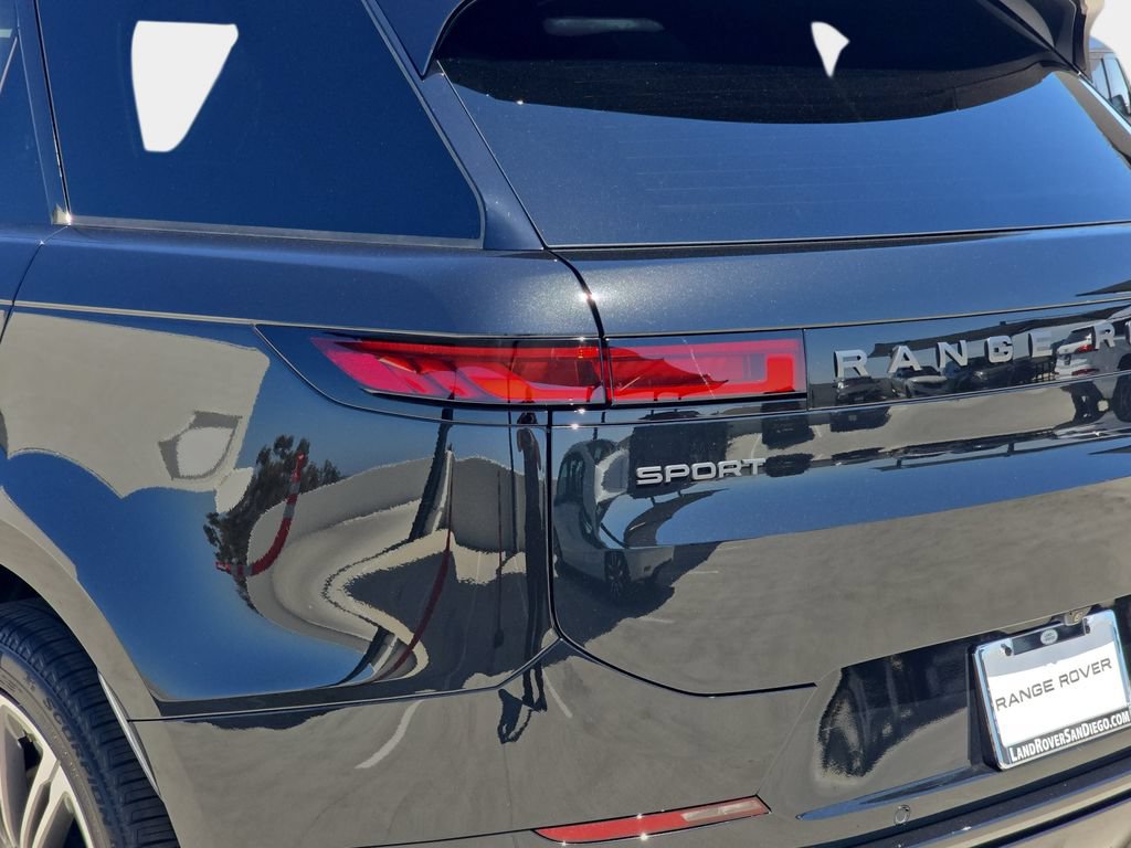 New 2027 Land Rover Range Rover Sport Dynamic SE AWD/4WD image 36